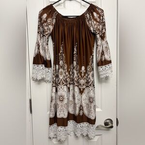 White Mark Brown Boho Paisley Bell 3/4 Sleeve Dress with Lace Trim - Small